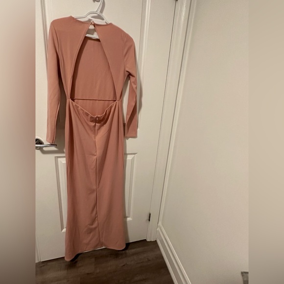 Missguided Pink Long Sleeve Open Back Maxi Dress - Picture 6 of 7